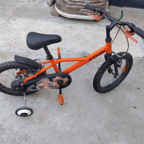 Btwin Robot 500 14" kids bike with training wheels