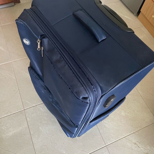 Large suitcase like new, blue, 72x30x46.5 cm, 360° wheels, lock system