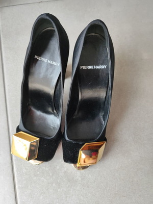 Pierre Hardy pumps used, black with gold details, size 39