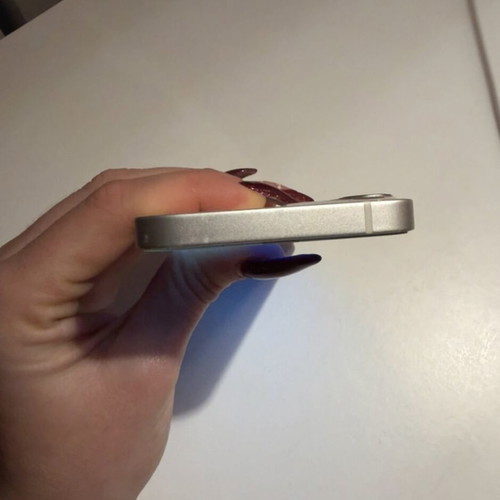 iPhone 12 mini used, white, 128GB with two cases and new screen protector