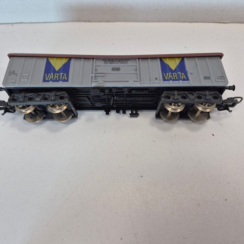 Lima H0 Train Set BR 332 and 6 DB Freight Cars used