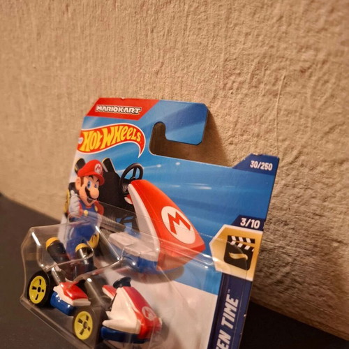 Screen Time Hot Wheels 2025 Set of 2 new