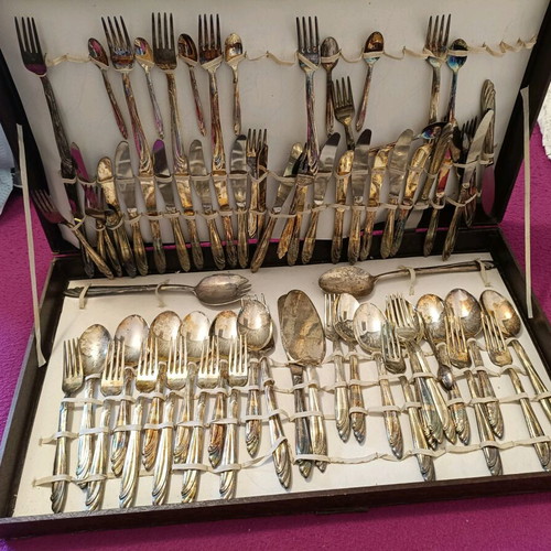 Silver Cutlery Set 77 Pieces Unused, 800 Silver in Case