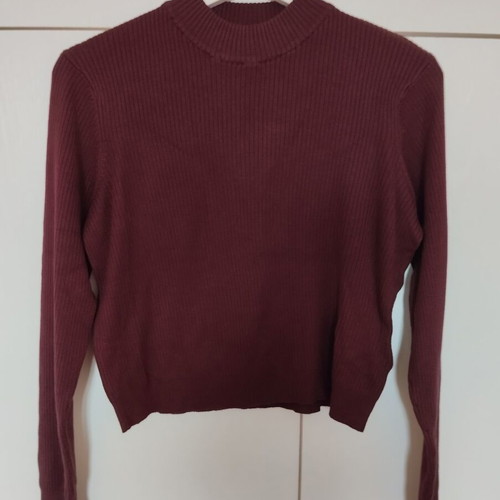 H&M burgundy crop top ribbed turtleneck like new, size S/M