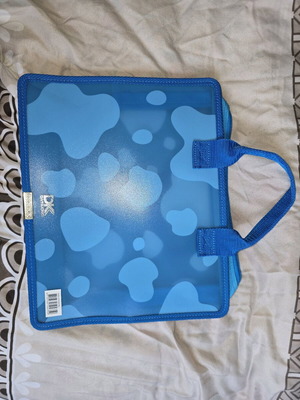 Children's folder bag like new