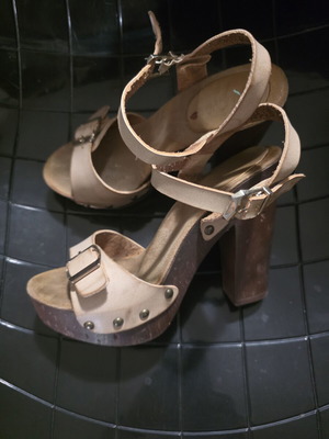 High-heeled sandals size 36 beige and brown like new