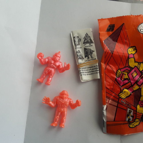 Cosmix Aliens used, pack of 7 figure packets