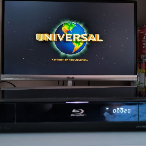 Sony BDP-S550 Blu-ray Disc Player like new, fully functional