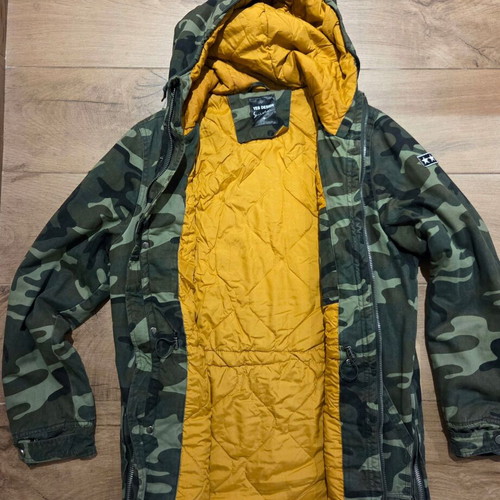 Camo parka jacket Medium like new