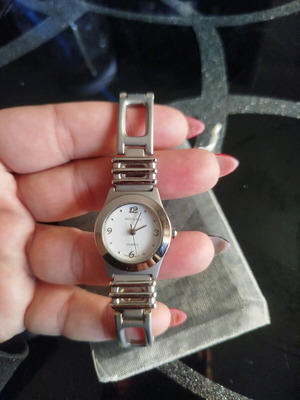 Britania women's wristwatch new, silver