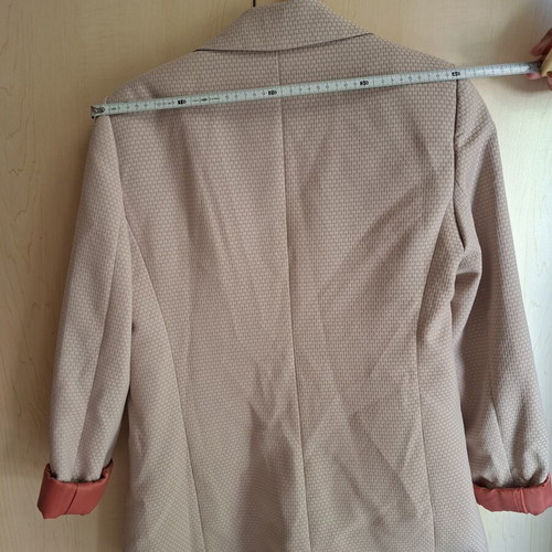 Toi&Moi beige women's blazer size S with coral lining