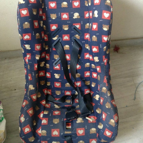 Child car seats like new, 2 pieces Chicco & Premaman