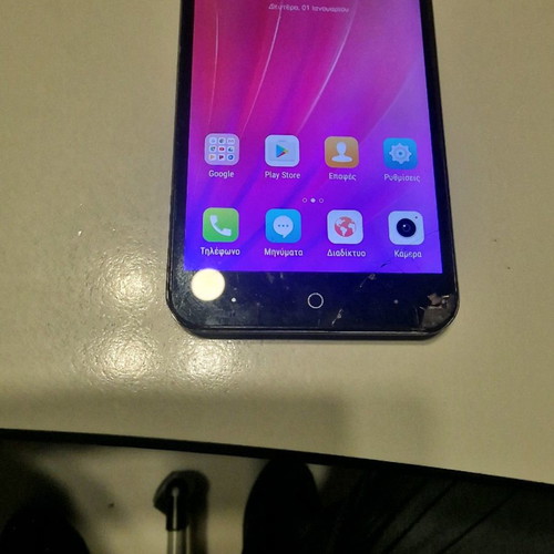 ZTE Blade A602 used for parts without charger