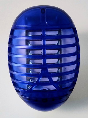 Primo EGS-11A Electric Insect Trap 1W like new, blue and white