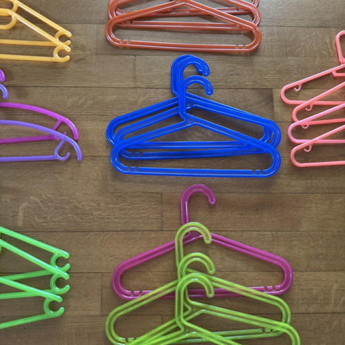 IKEA children's hangers like new, pack of 20