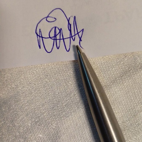Vintage Status pen with silver and blue case like new