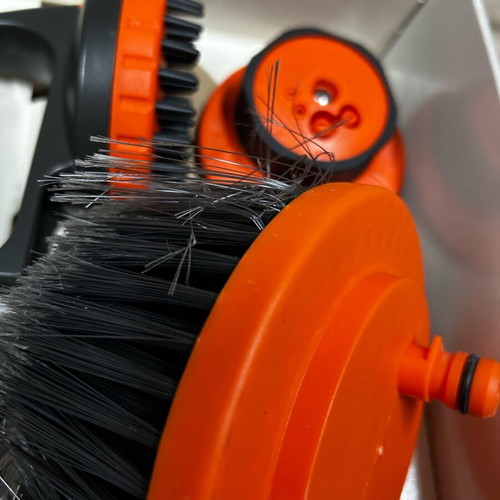 Washing brushes set of 2 new for car and pet cleaning