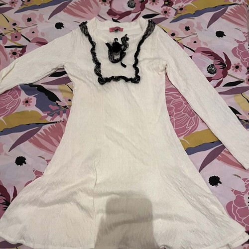 White dress used, size M