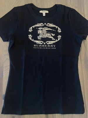 Burberry T-shirt like new, black, size S