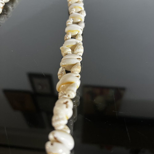 Necklace with ceramic shells like new, long, ecru and yellow shades