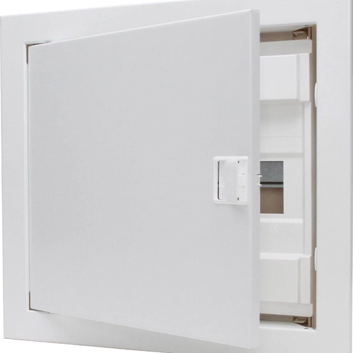Metal distribution box for concealed installation