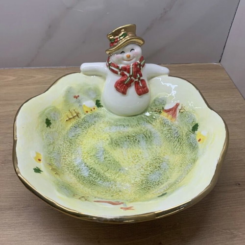Christmas deep plate like new with snowman