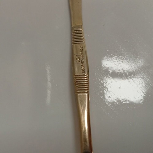French vintage tweezers used, likely gold-plated from Nogent