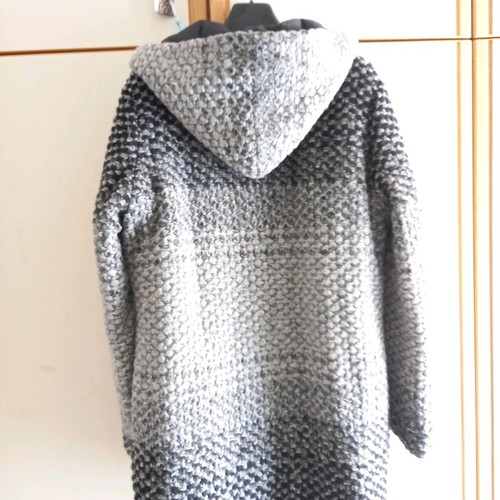 PRICE DROP:WARM ITALIAN WOOL COAT/LARGEMERY LARGE/XL KAINOYRIO
