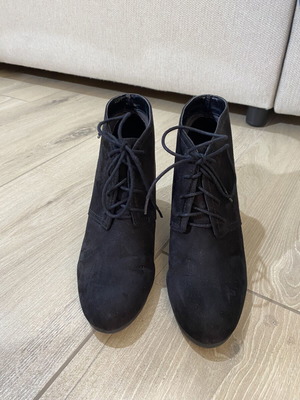 Black suede ankle boots, size 39