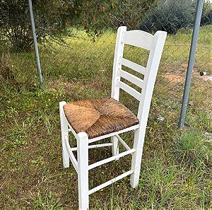 Ξύλινη παραδοσιακή καρέκλα καφενείου.Διατίθεται και σε καφέ χρώμα
