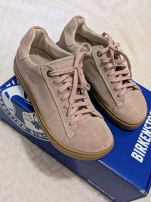 Birkenstock athletic shoes 36 light pink like new