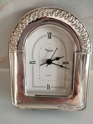 Silver table clock 925 like new, mechanism needs replacement