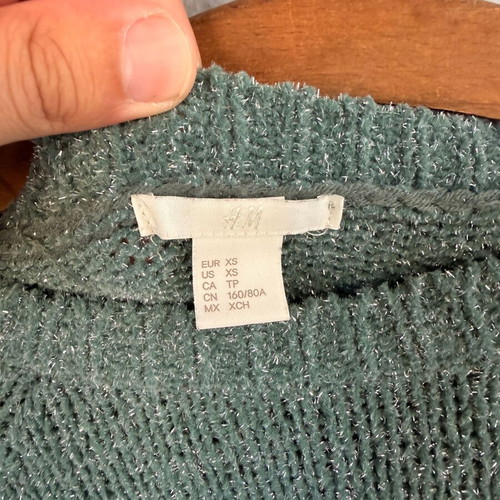 H&M women's green knitted sweater like new, size XS