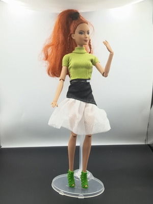 Doll clothes fashion set like new, skirt blouse and shoes