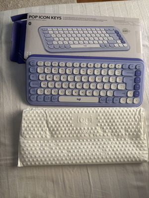 Logitech Pop Icon Keys keyboard like new