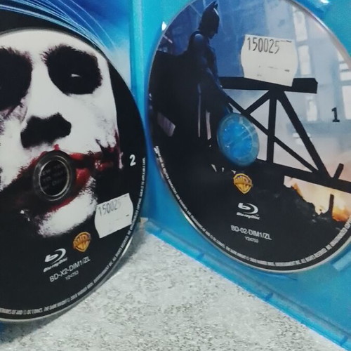 Batman Dark Knight Blu-Ray like new with Greek subtitles