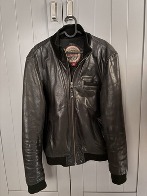 Chevignon leather bomber jacket, size XL, black