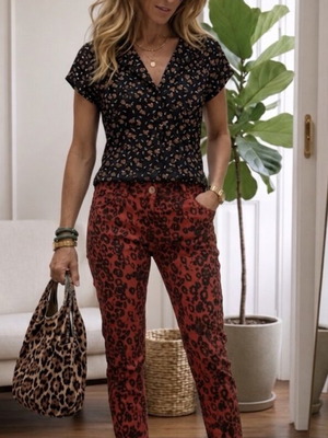 Alcott & Co Animal Print Red Jeans T28 Straight Leg Like New