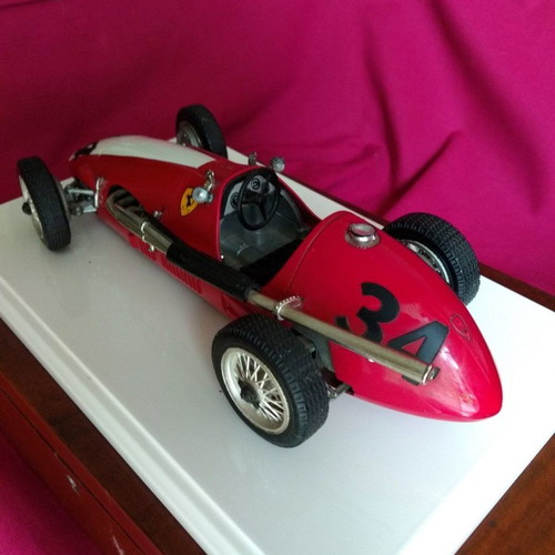 Ferrari 500 F2 μεταχειρισμένο μοντέλο 1/16 scale χωρίς κουτί