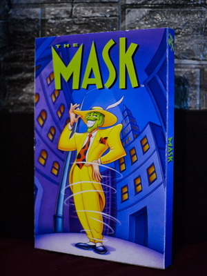 The Mask Comic Book Holder new, Modern Times editions