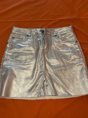 Φούστα silver metallic BSB σαν καινούργιο, μέγεθος M 38 10