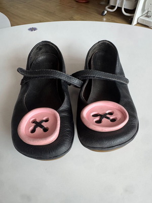 Camper Twins Black Leather Ballerinas Size 29 Used