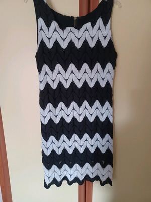 Paranoia midi dress black and white like new