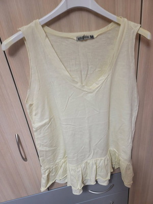 Attrattivo medium top used, very light yellow, wide fit
