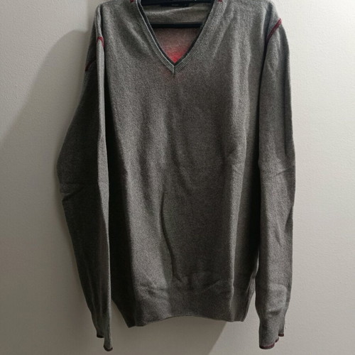 Berto Licci Milano men's sweater like new, size large, gray and red
