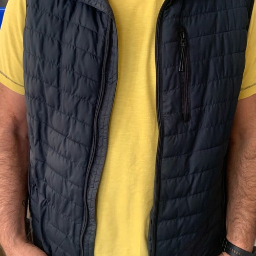 Men's vest like new, size L, worn once