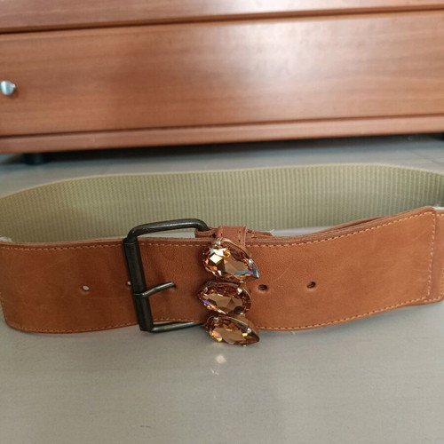 Leather belt used with stones gold color, size 100