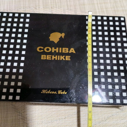 Cohiba Behike BHK52 cigar box new with velvet case