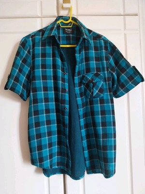 Pull & Bear shirt like new, black and turquoise checkered