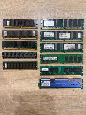 Πακέτο μεταχειρισμένων μνημών RAM 11 τεμαχίων IBM, Kingston HyperX, Samsung